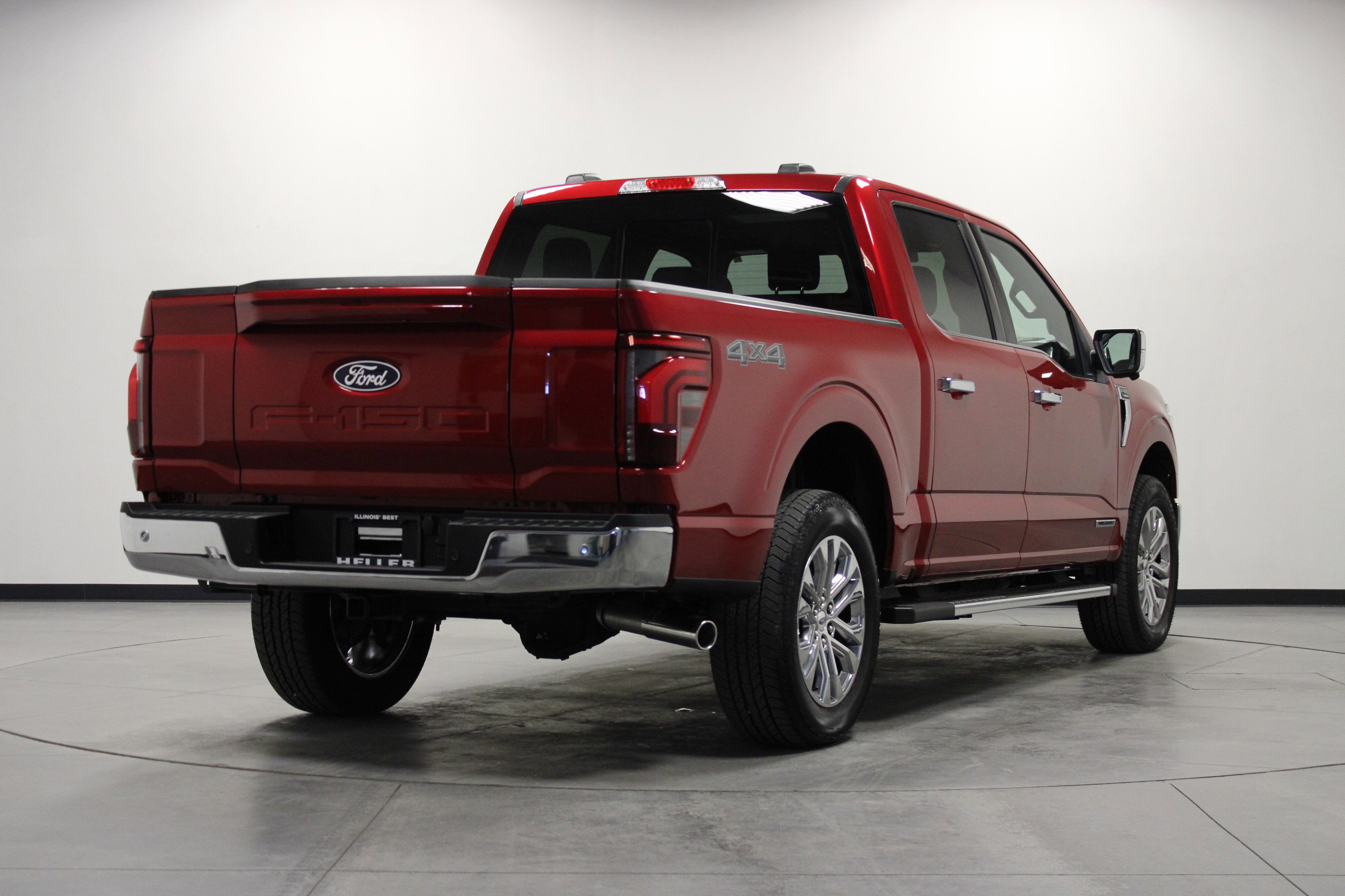 Used 2025 Ford F150 Lariat w/ Equipment Group 502A High image 4