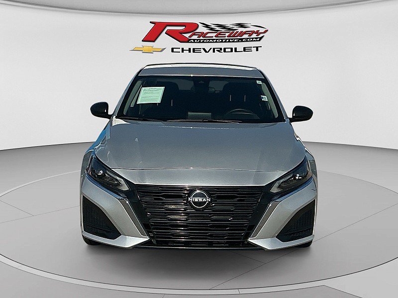 Used 2025 Nissan Altima 2.5 SV FWD image 8