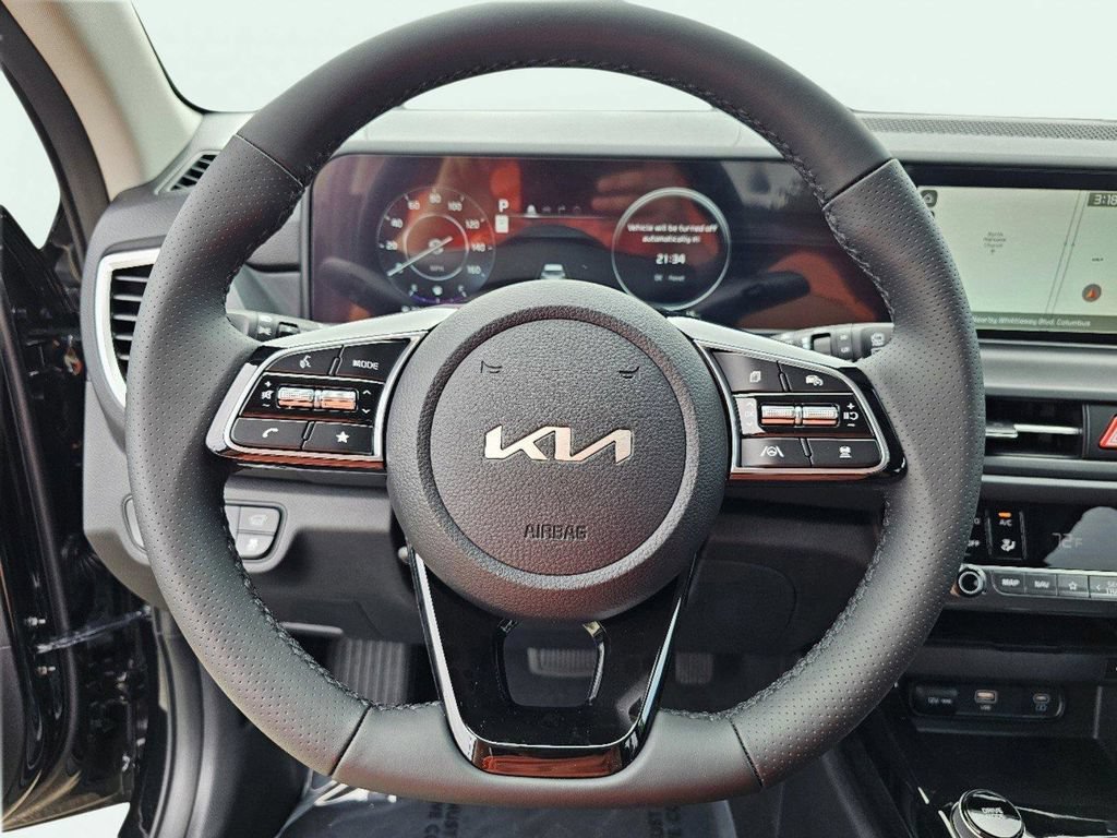 Used 2025 Kia Seltos SX w/ SX Sunroof Package AWD/4WD image 19