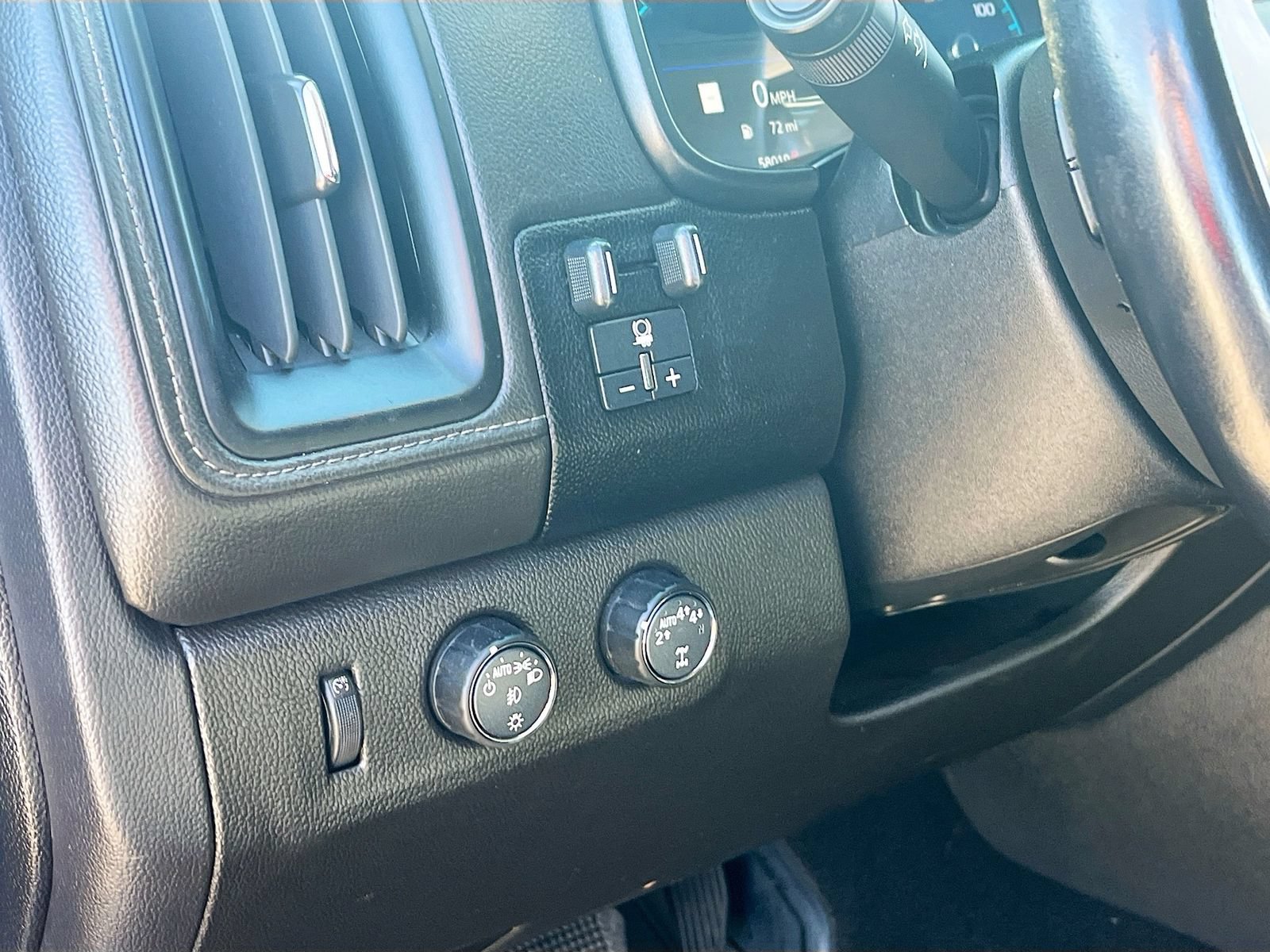 Used 2022 GMC Canyon Elevation w/ Trailering Package AWD/4WD image 10