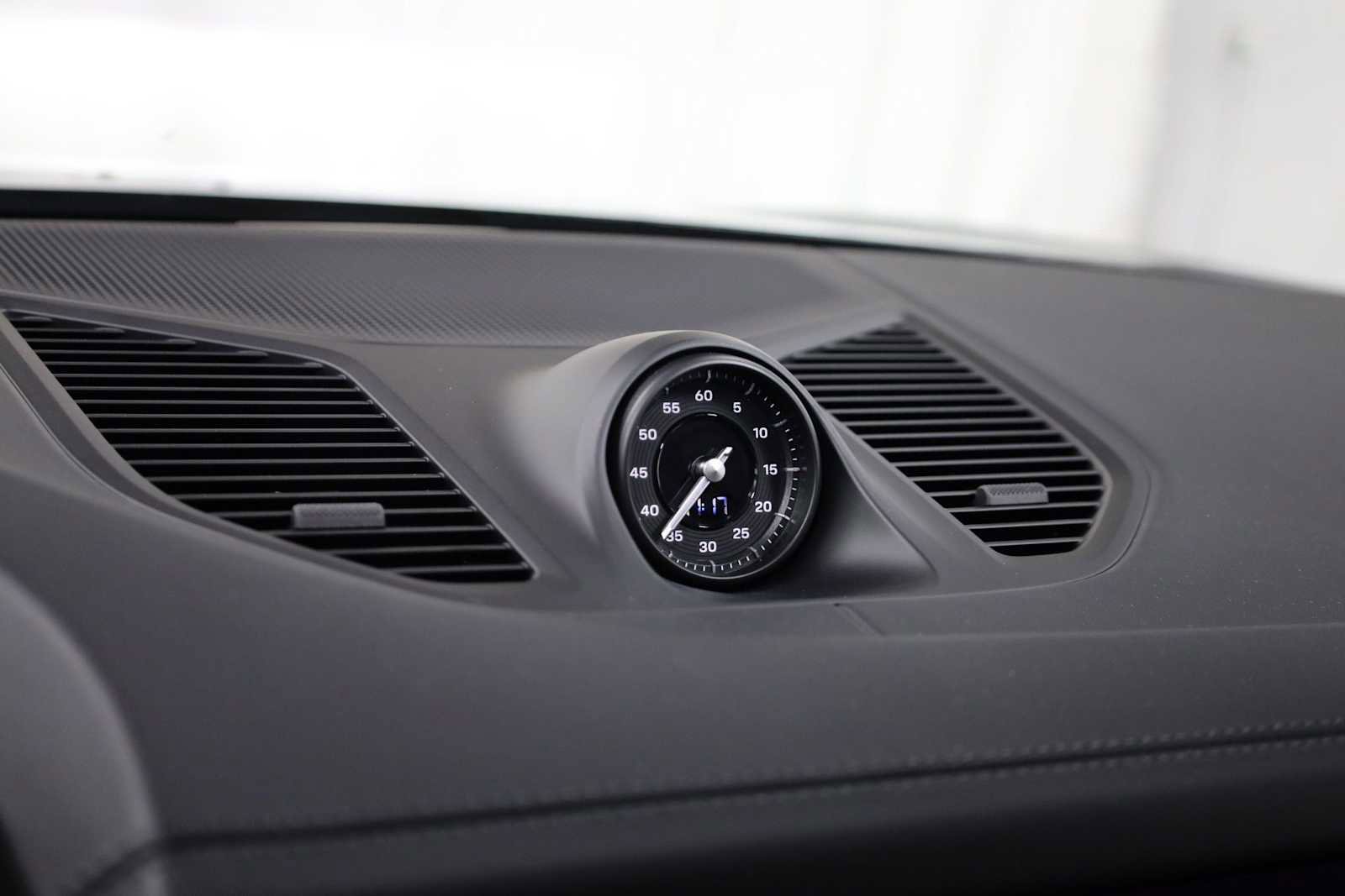 New 2026 Porsche Cayenne S image 18