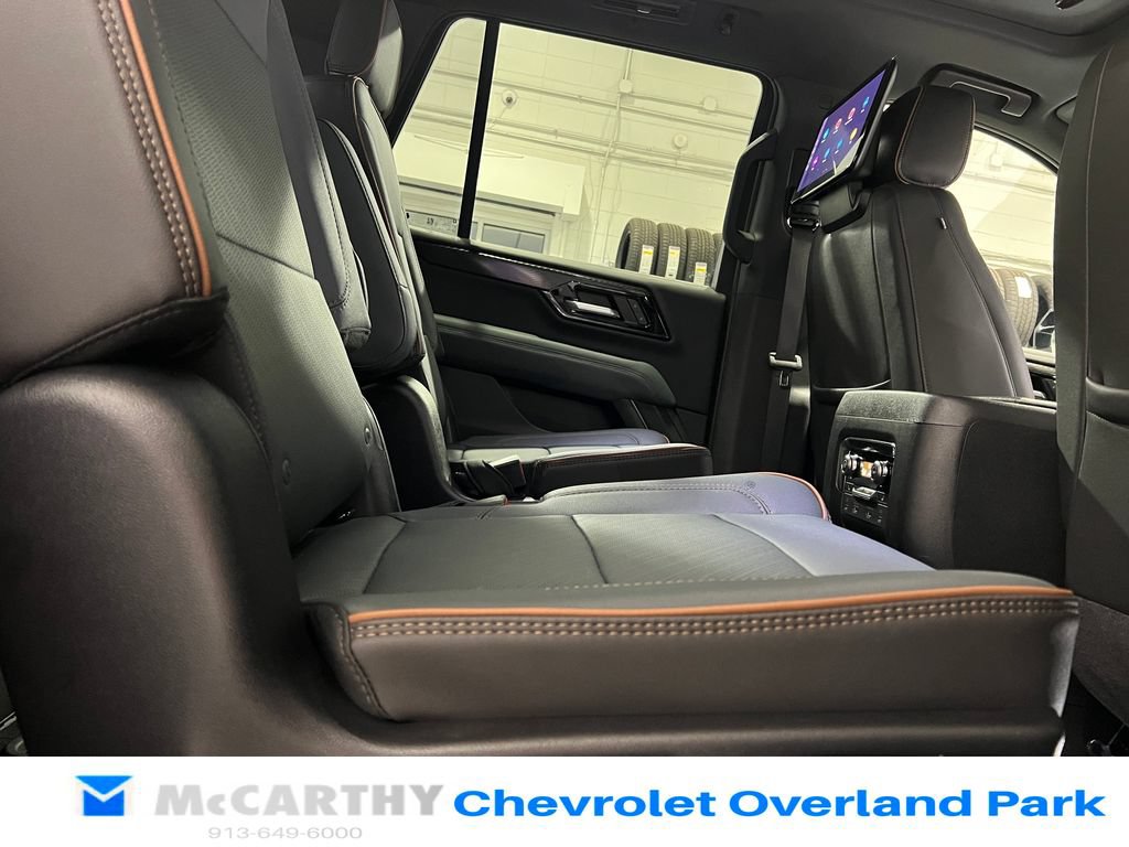 Used 2025 GMC Yukon AT4 w/ AT4 Premium Plus Package AWD/4WD image 36