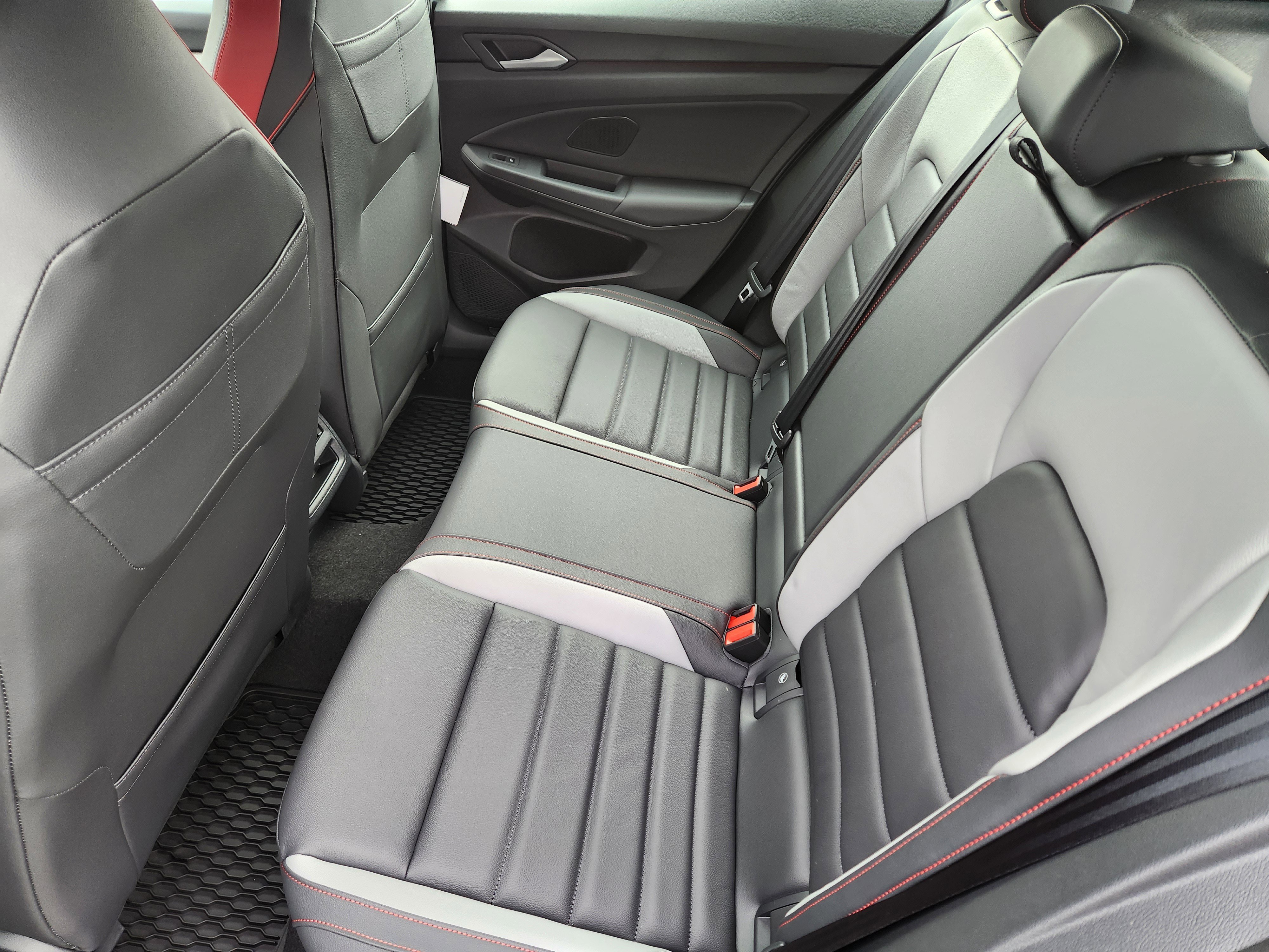 New 2025 Volkswagen GTI SE image 21