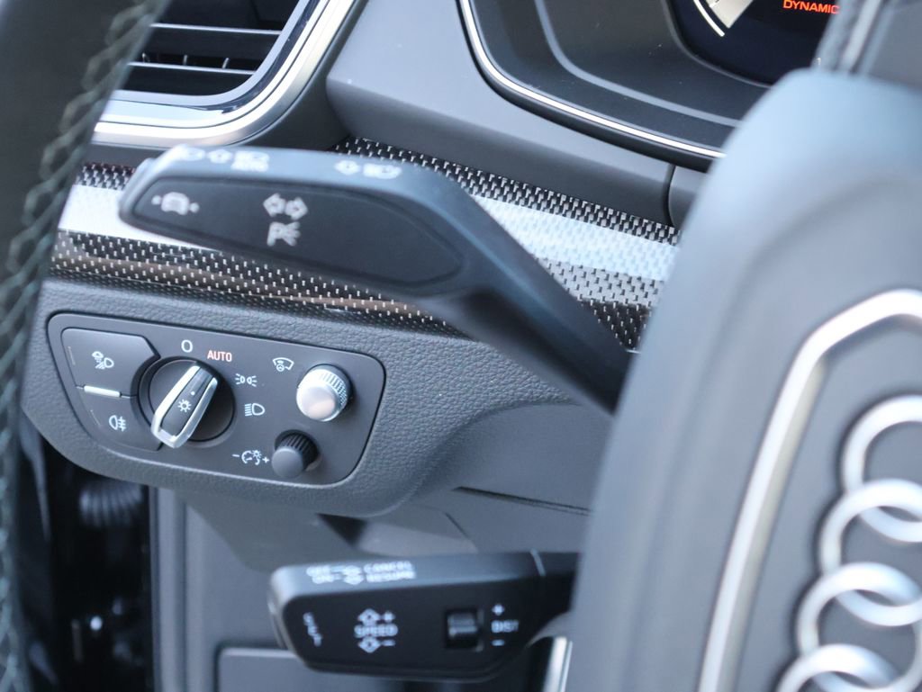 Used 2022 Audi SQ5 Prestige image 36