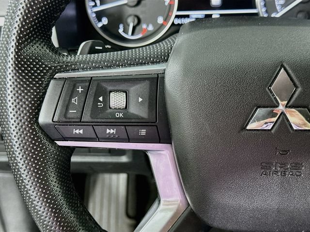 Used 2024 Mitsubishi Outlander SE AWD/4WD image 21