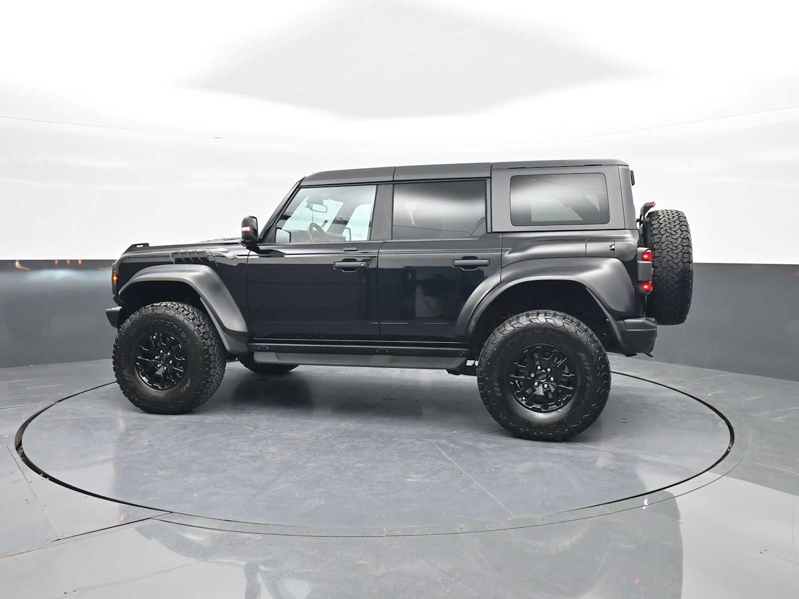 Used 2022 Ford Bronco Raptor image 5