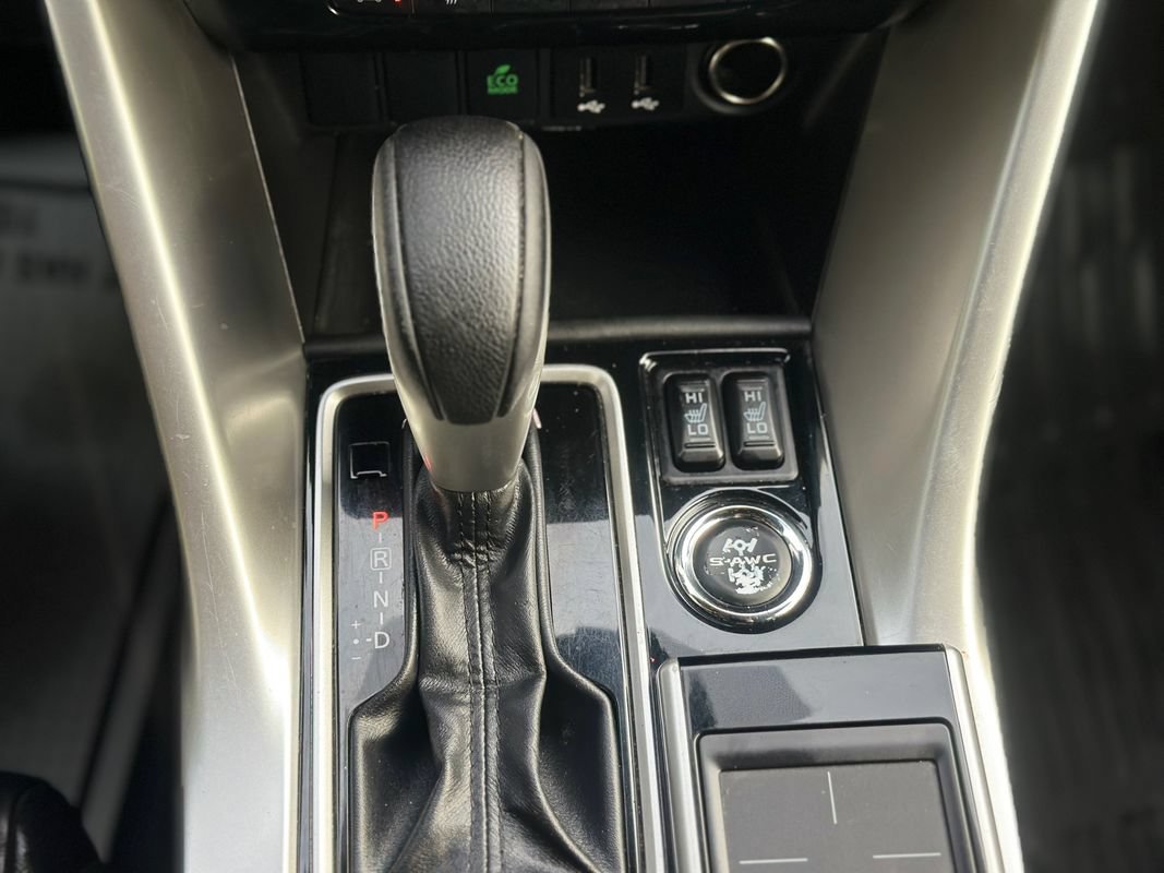 Used 2020 Mitsubishi Eclipse Cross SEL AWD/4WD image 24