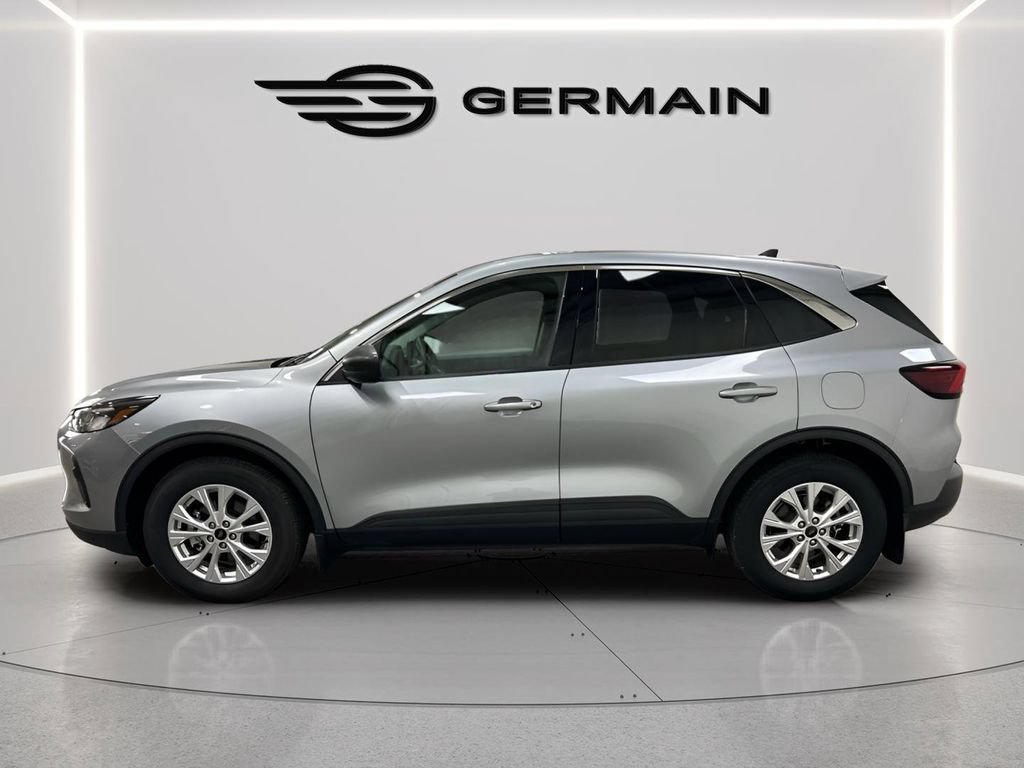 Certified 2024 Ford Escape Active w/ Cold Weather Package FWD image 4