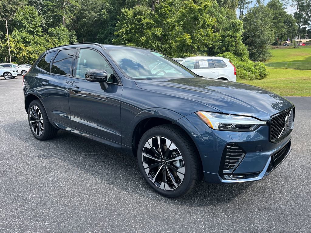 New 2026 Volvo XC60 B5 Plus w/ Protection Package Premier image 9