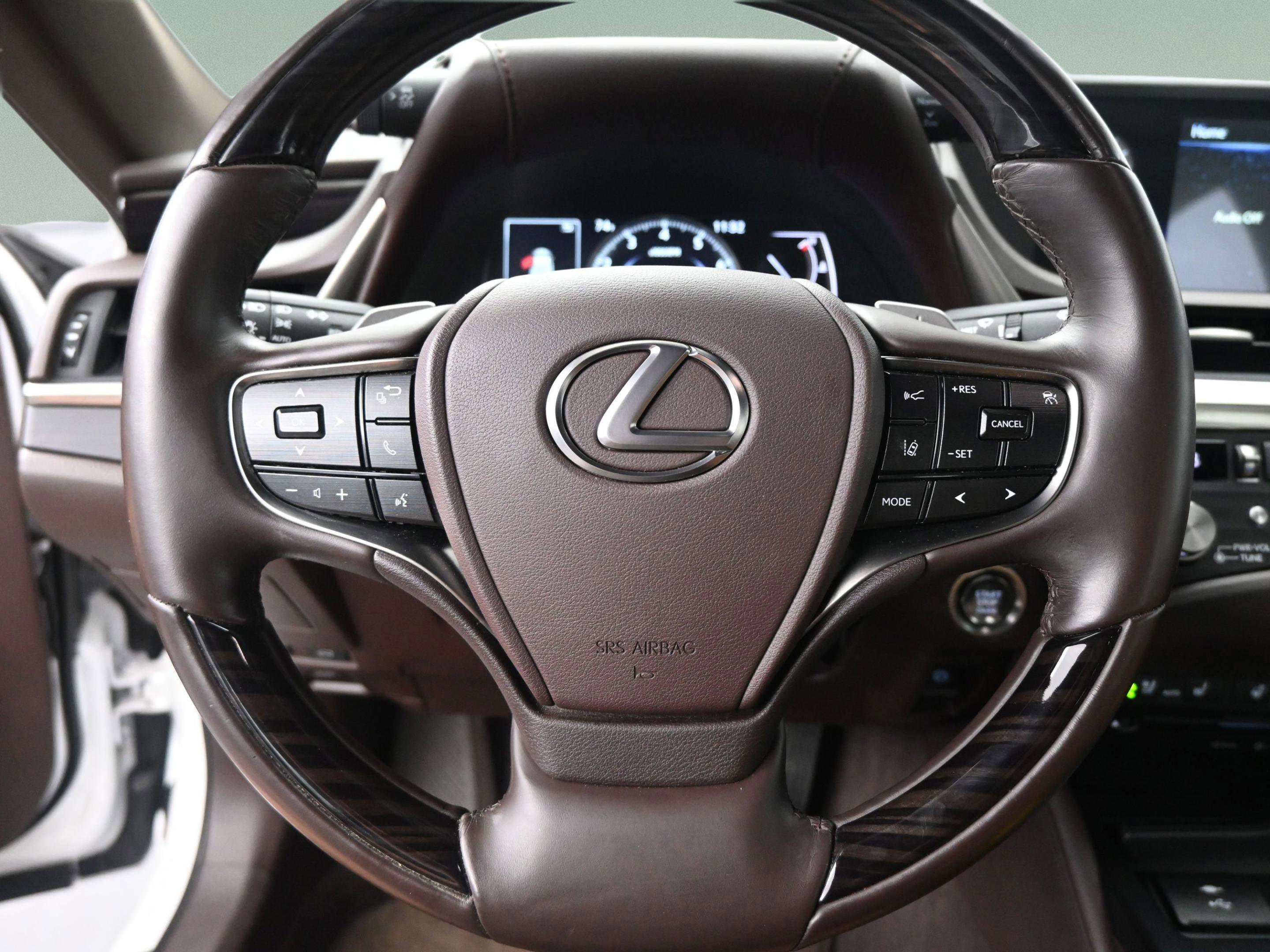 Used 2021 Lexus ES 250 w/ Premium Package image 26