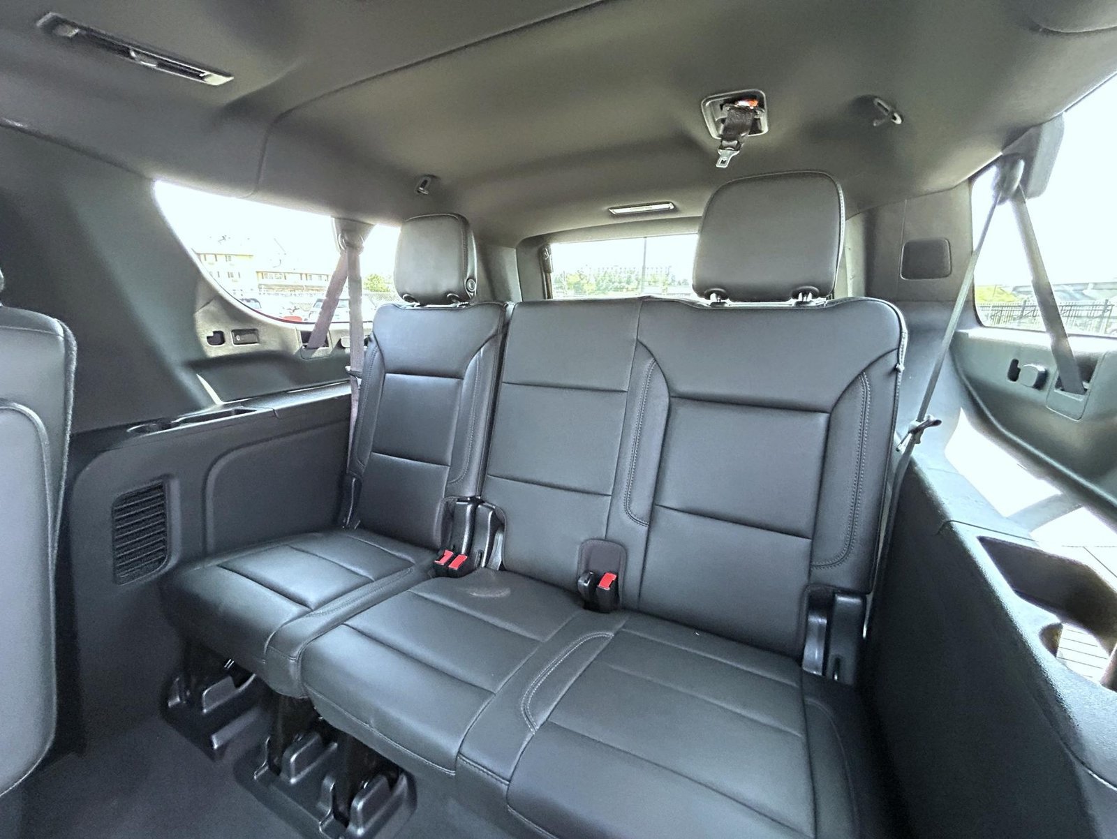 Certified 2021 Chevrolet Suburban Z71 w/ Rear Media and Nav Package AWD/4WD image 23