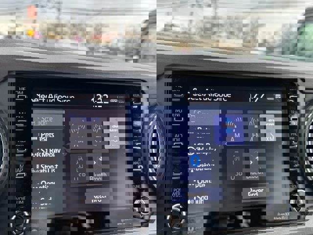 Used 2020 Toyota Tacoma SR5 image 35