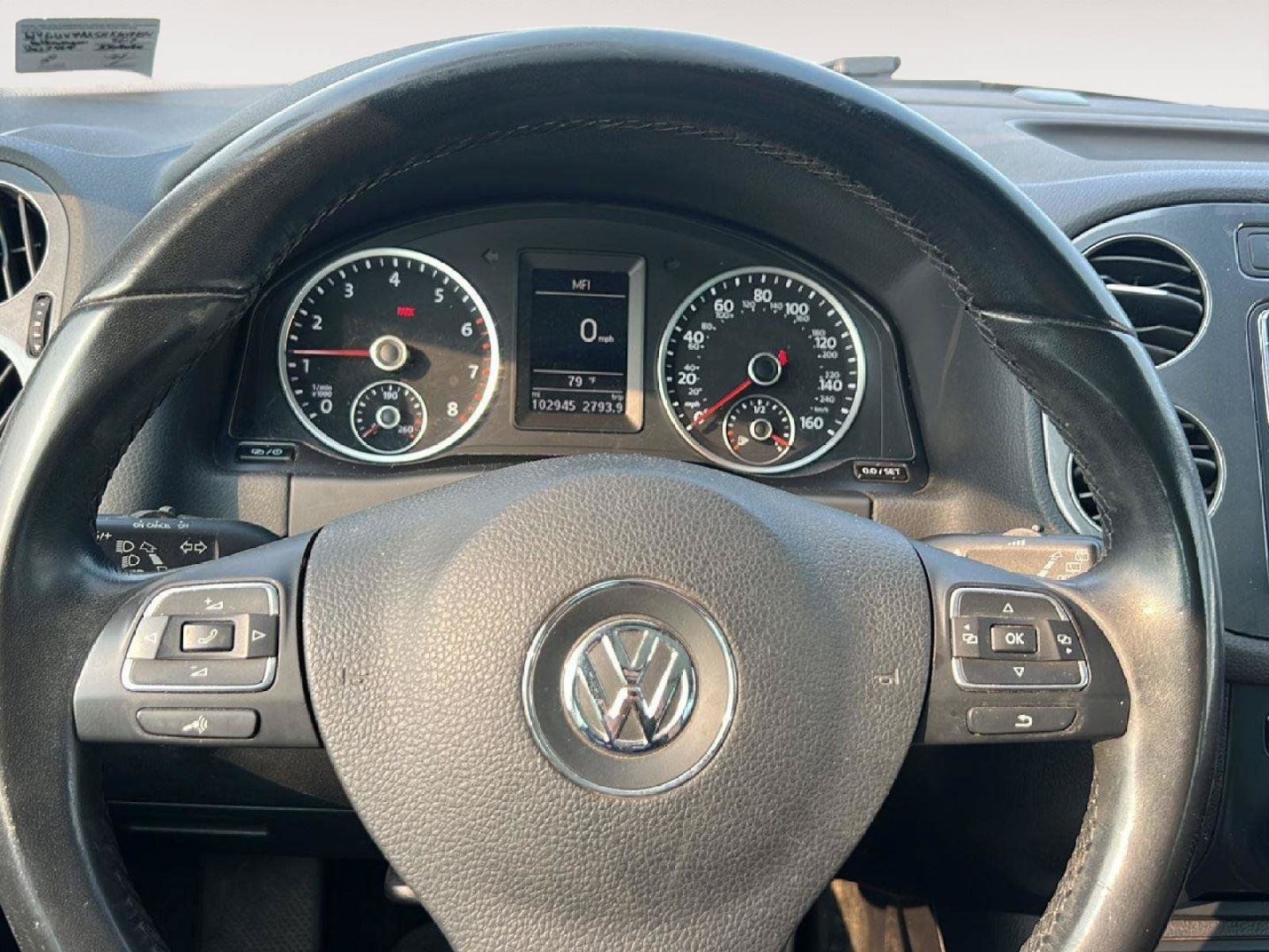 Used 2017 Volkswagen Tiguan Sport AWD/4WD image 26