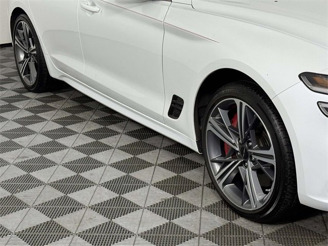 Used 2025 Genesis G70 2.5T w/ Sport Prestige Package image 12