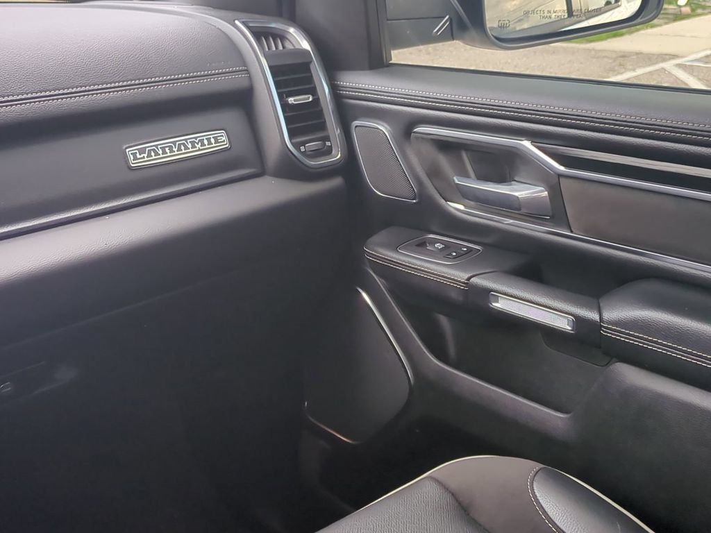 Used 2024 RAM 1500 Laramie AWD/4WD image 19