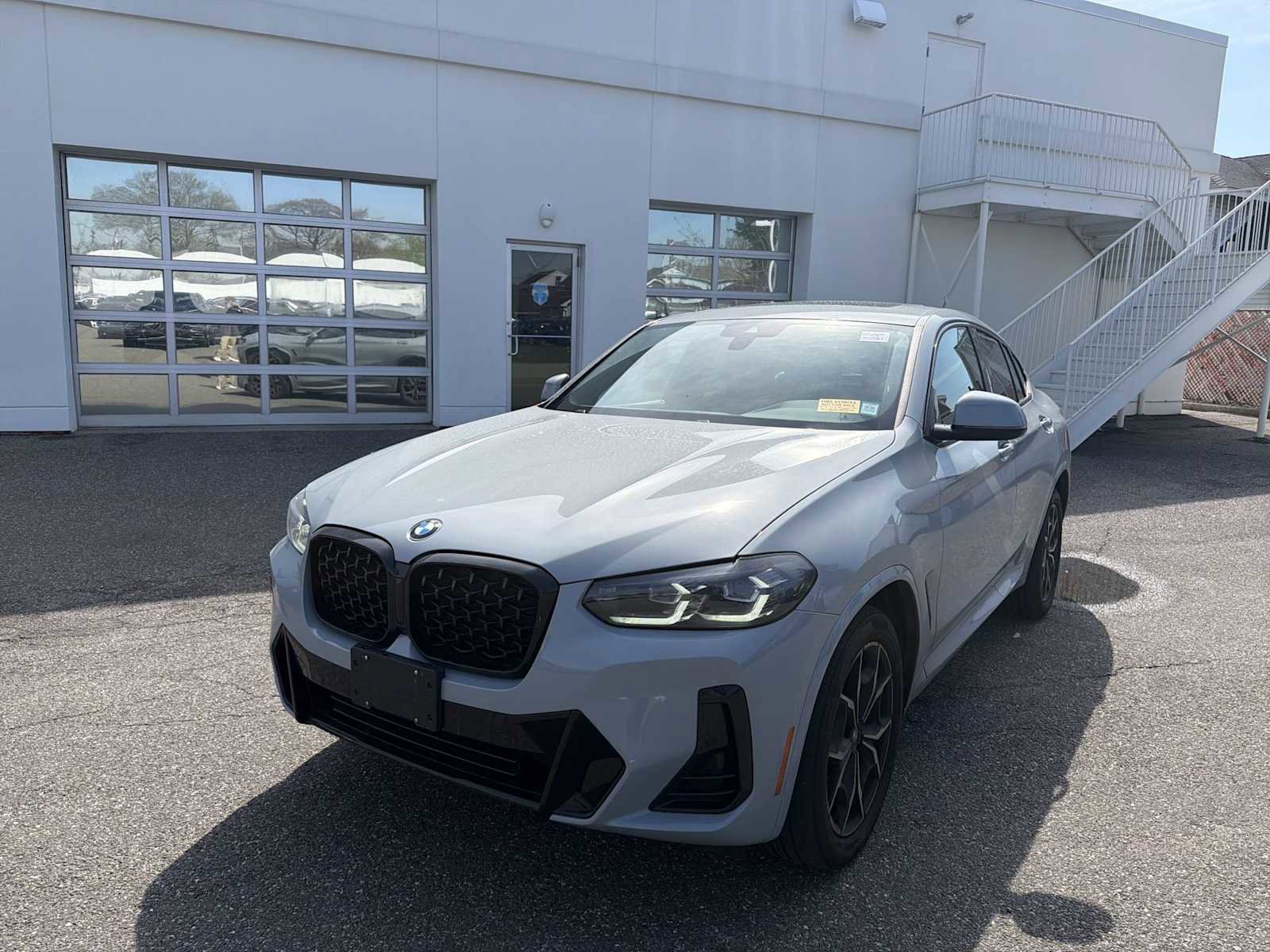 Certified 2024 BMW X4 xDrive30i w/ M Sport Package AWD/4WD image 7
