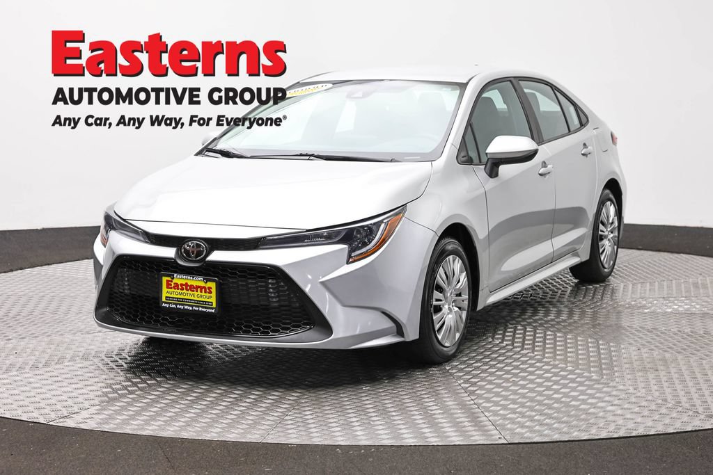 Used 2022 Toyota Corolla LE FWD image 1