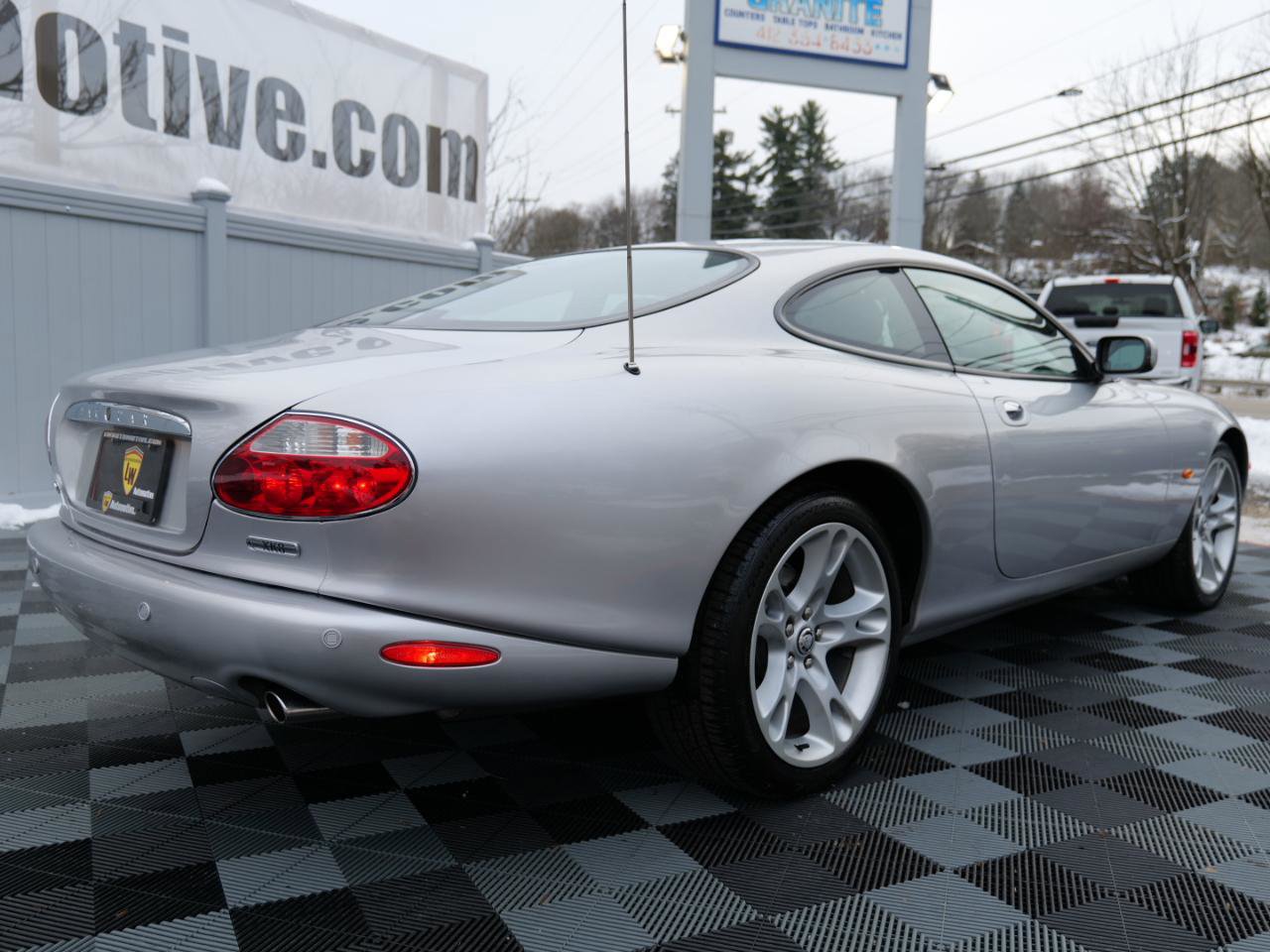 Used 2004 Jaguar XK8 Coupe image 89