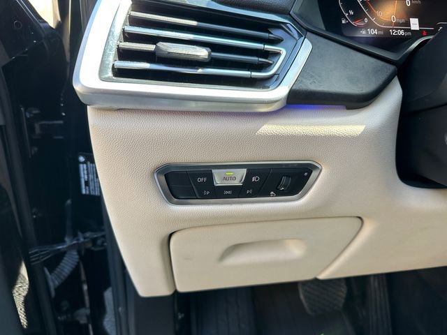 Used 2022 BMW X5 sDrive40i w/ Premium Package RWD image 21