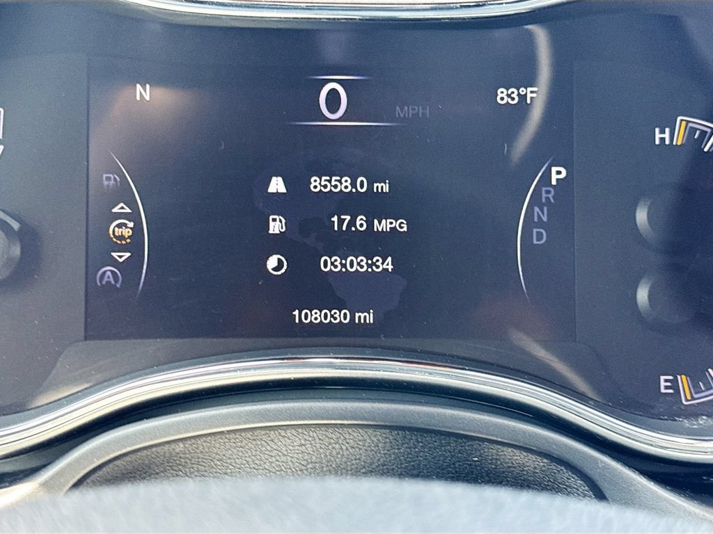 Used 2018 Jeep Grand Cherokee Laredo AWD/4WD image 13