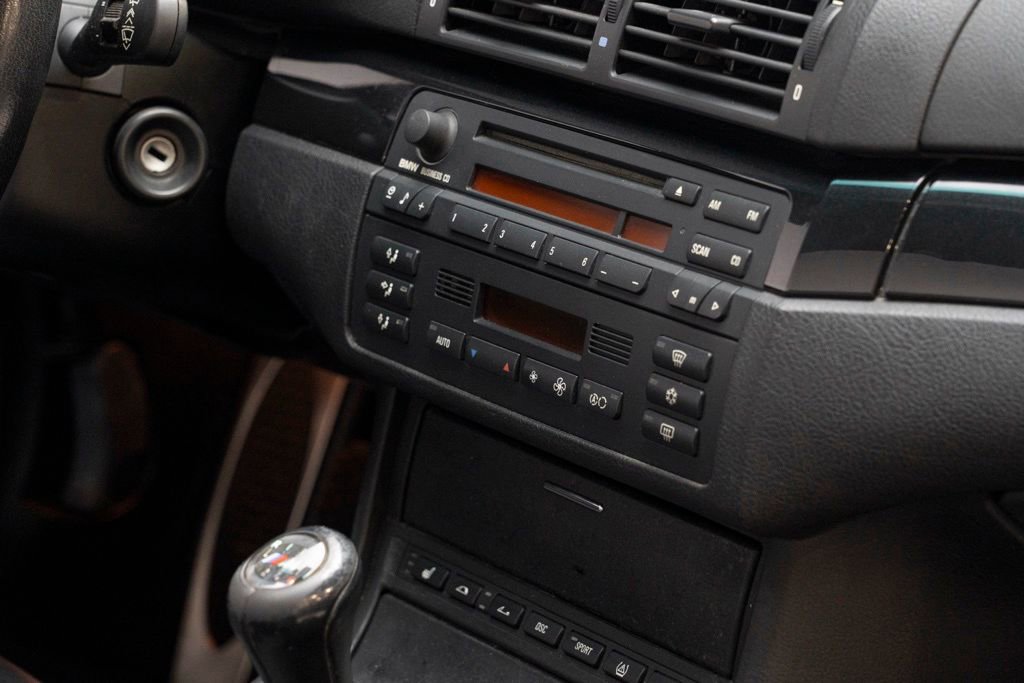 Used 2001 BMW M3 Convertible image 25