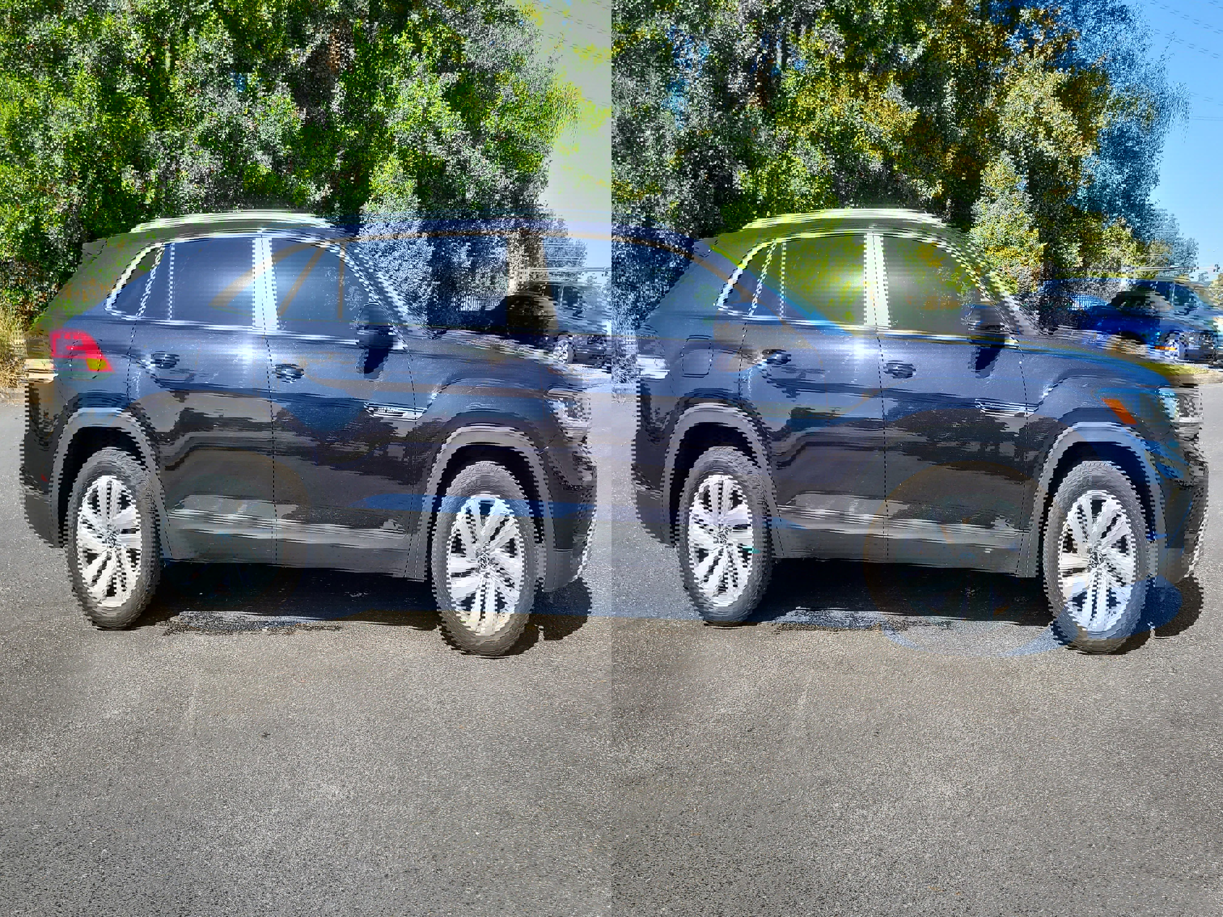 Used 2023 Volkswagen Atlas Cross Sport SE image 8