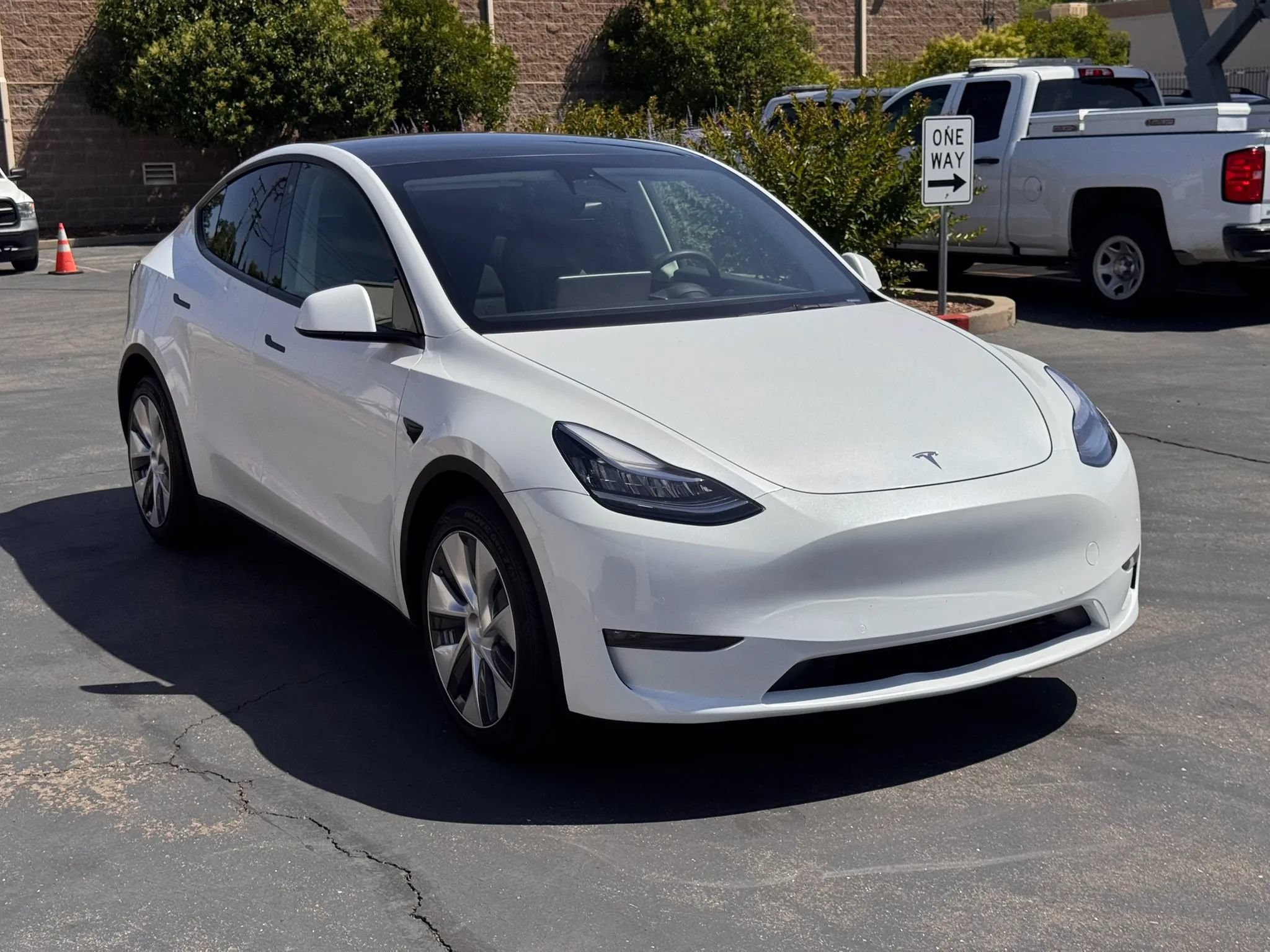 Used 2021 Tesla Model Y Long Range AWD/4WD image 8