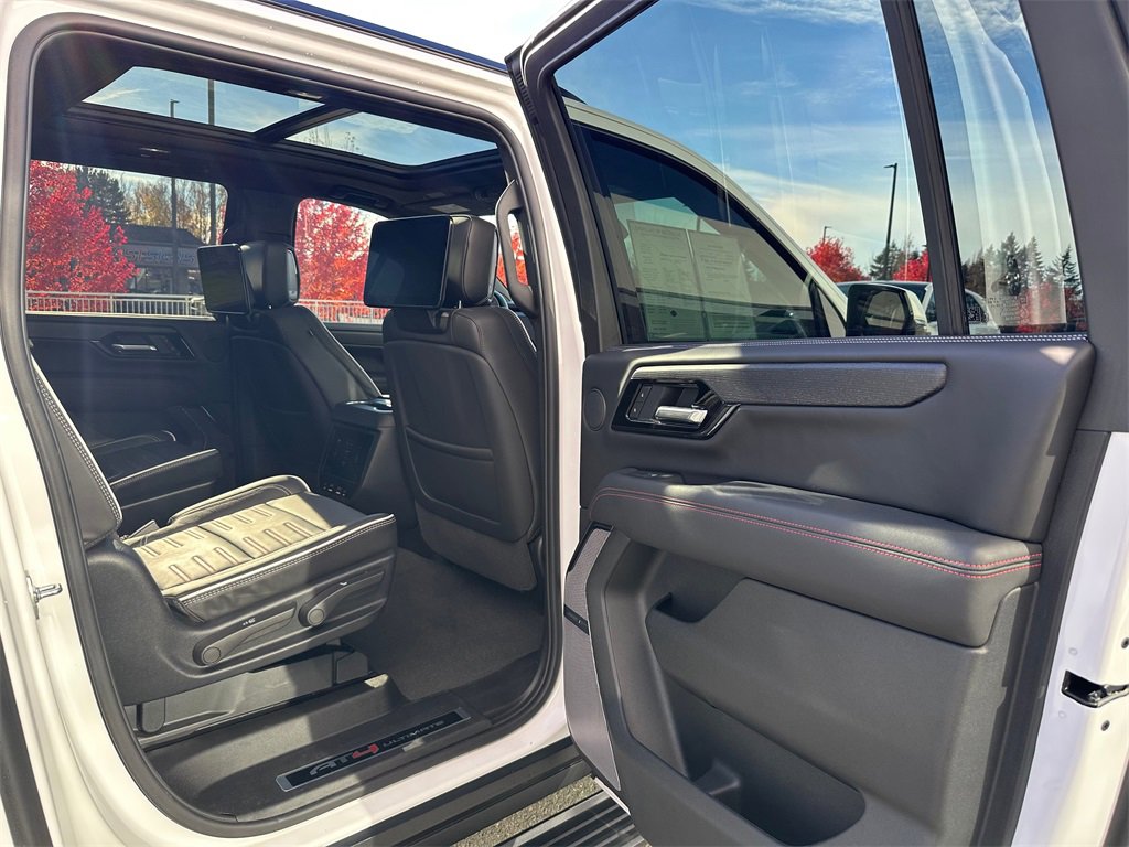 Used 2025 GMC Yukon XL AT4 Ultimate image 13