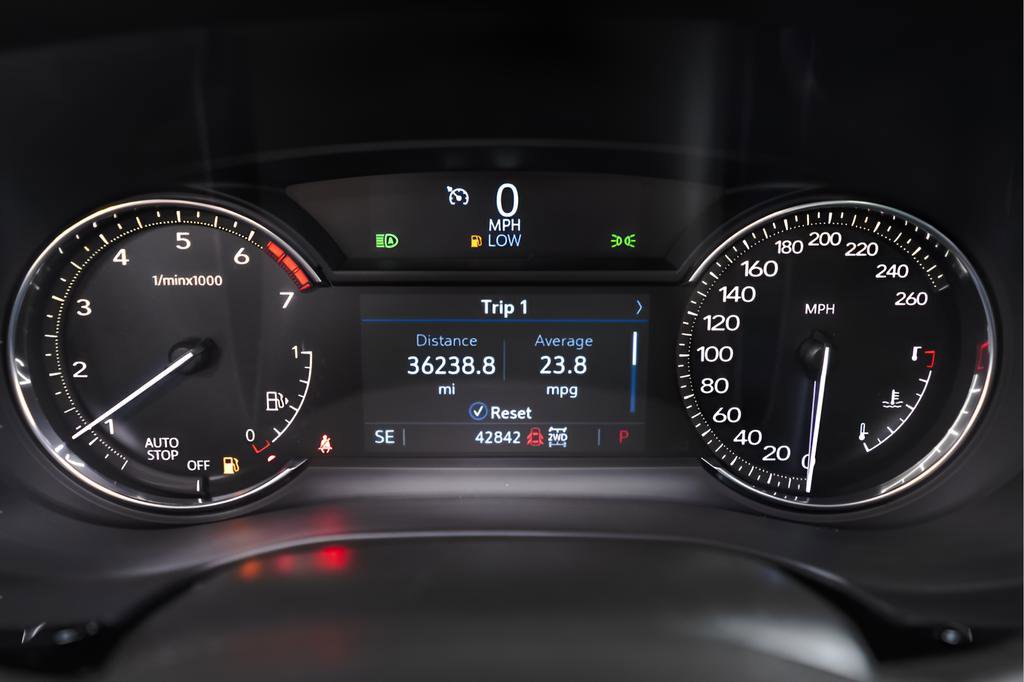 Used 2023 Cadillac XT6 Luxury image 14