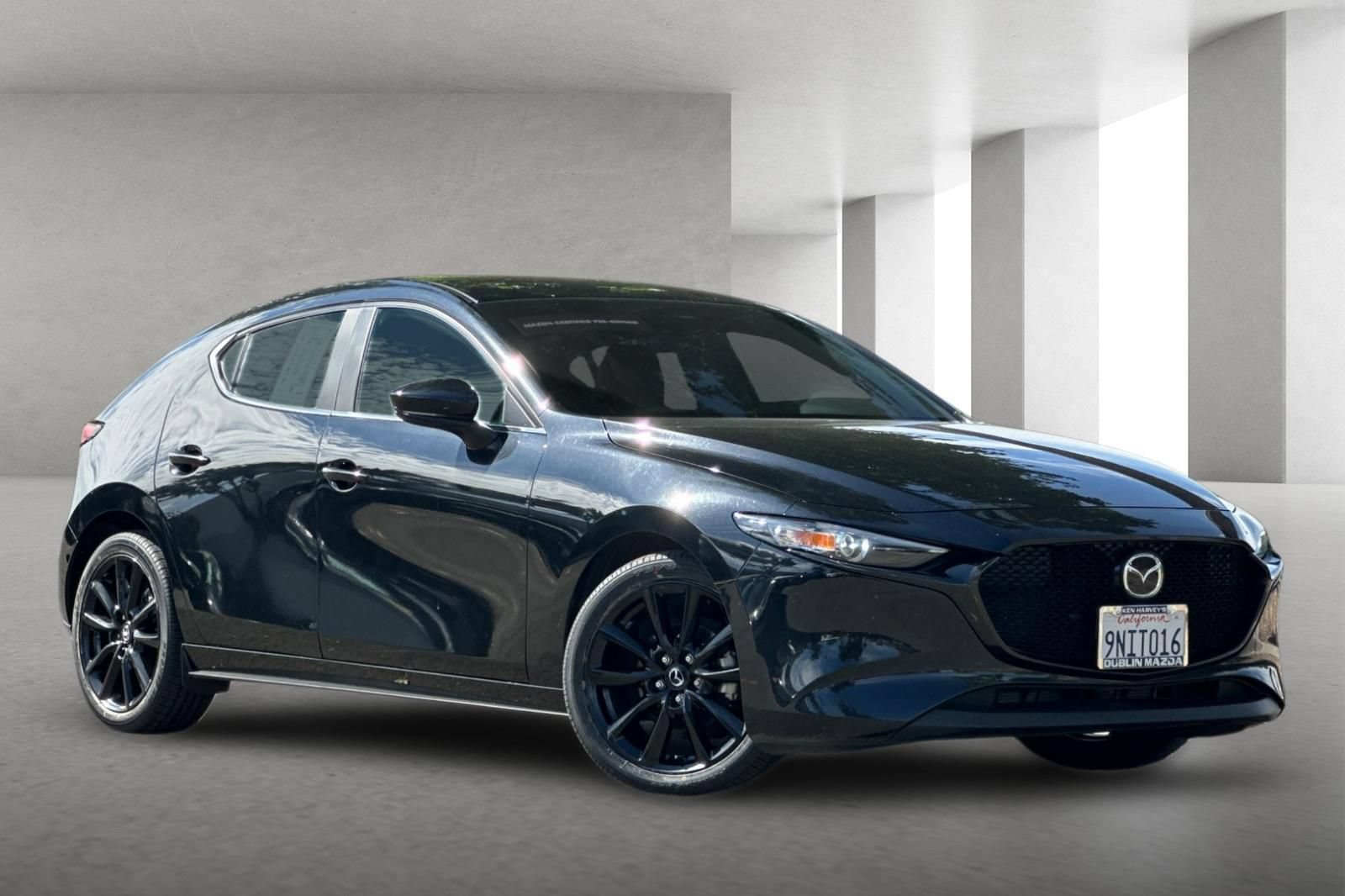 Certified 2025 MAZDA MAZDA3 s Sport FWD image 2