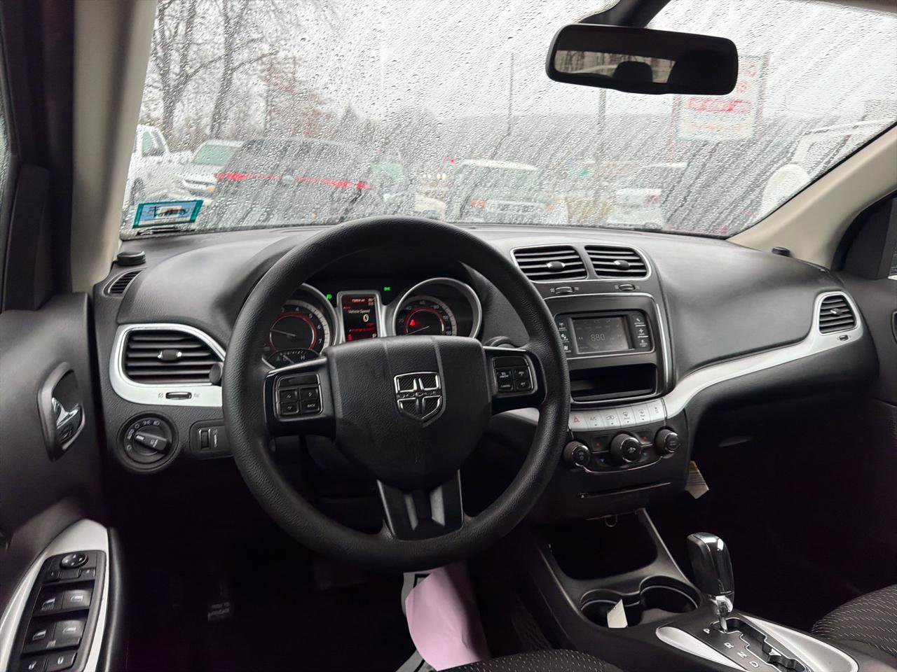 Used 2019 Dodge Journey SE image 22