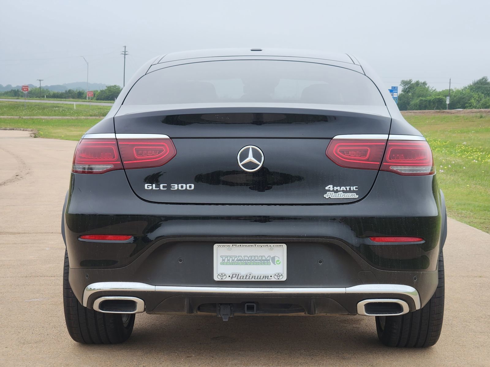 Used 2020 Mercedes-Benz GLC 300 4MATIC Coupe image 8