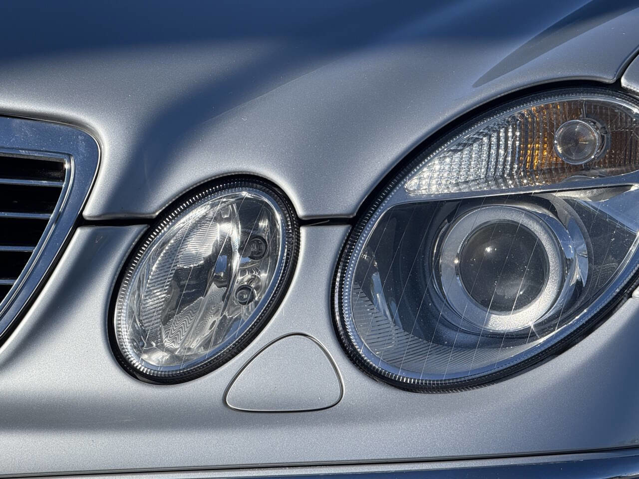 Used 2003 Mercedes-Benz E 320 Sedan image 23