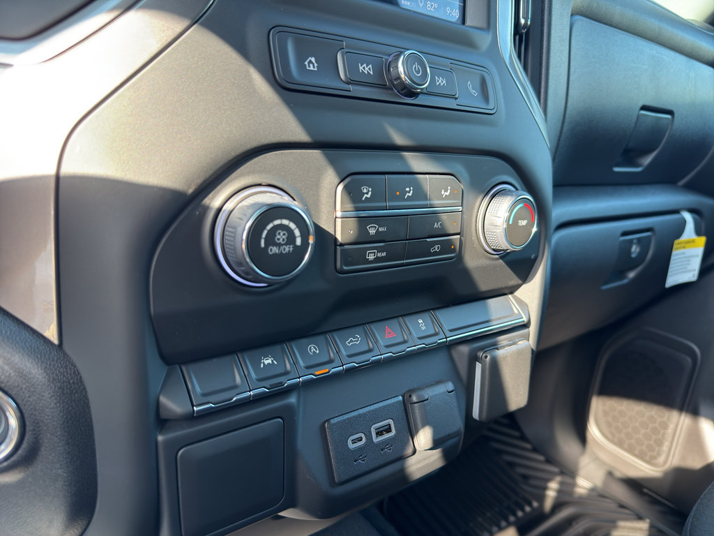New 2026 Chevrolet Silverado 1500 Custom AWD/4WD image 18