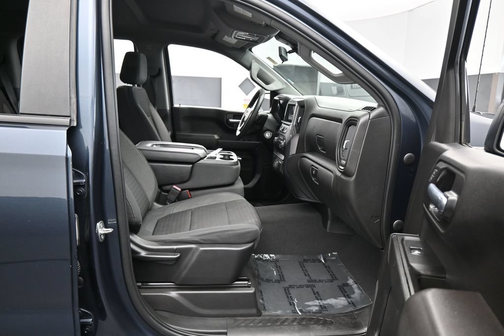 Used 2022 Chevrolet Silverado 1500 Custom w/ Safety Confidence Package AWD/4WD image 35