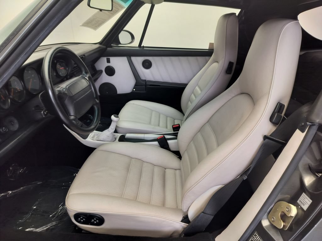 Used 1992 Porsche 911 Carrera RWD image 6