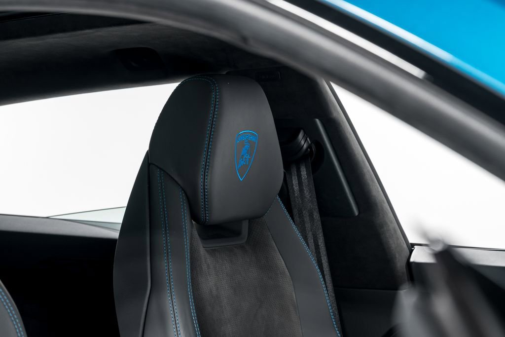 Used 2023 Lamborghini Urus S image 39