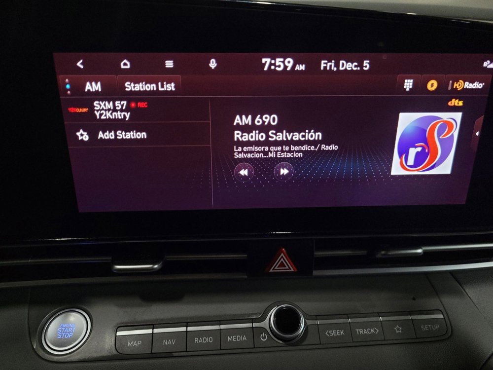 Used 2023 Hyundai Elantra SEL w/ Convenience Package image 25