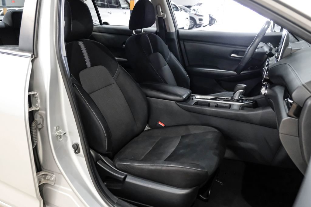 Used 2021 Nissan Sentra SV FWD image 32