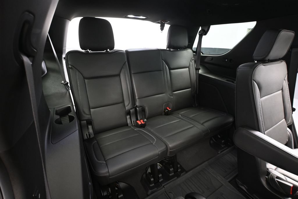 Used 2024 GMC Yukon Denali w/ Denali Reserve Package AWD/4WD image 41