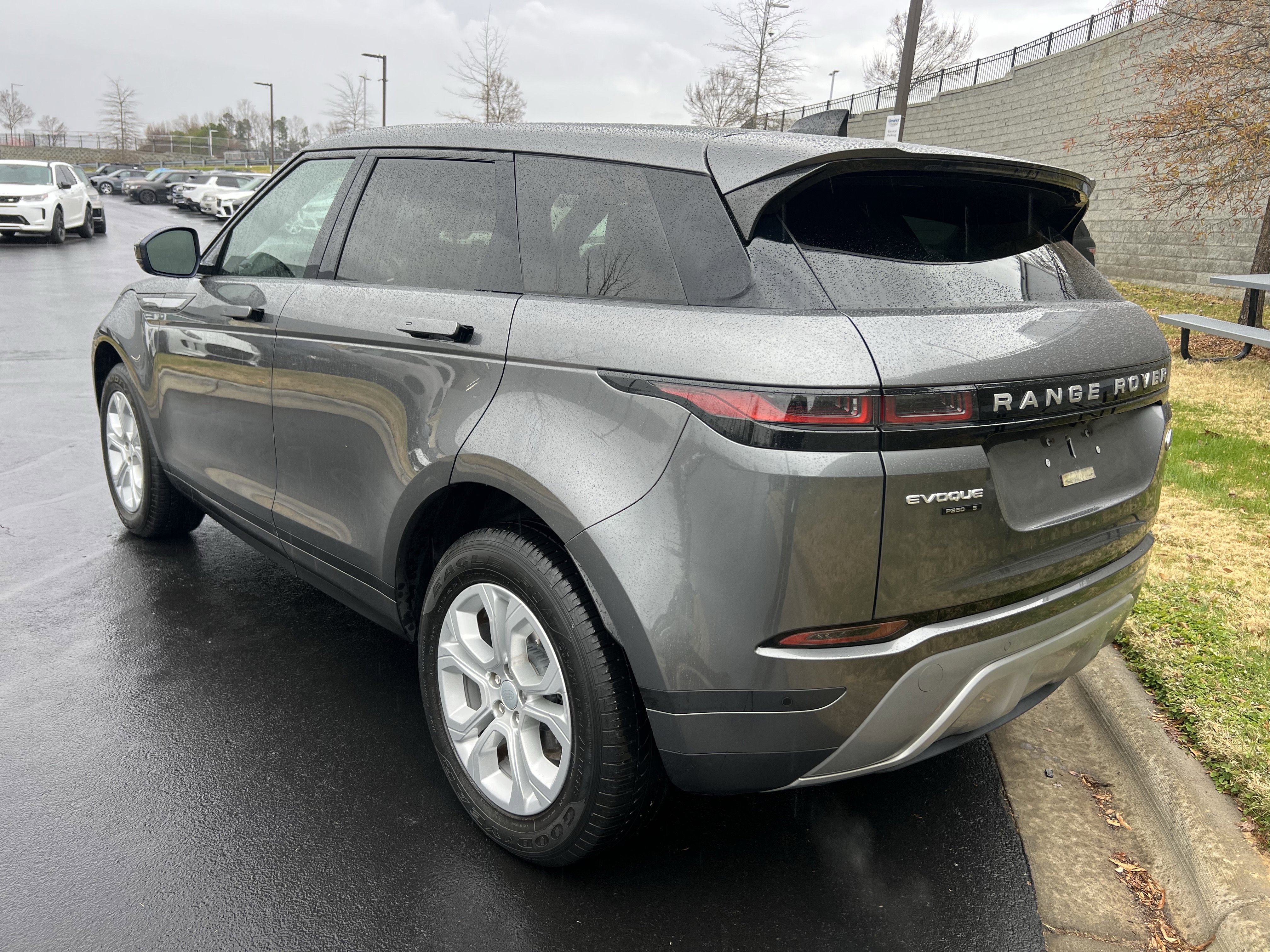 Used 2020 Land Rover Range Rover Evoque S image 5