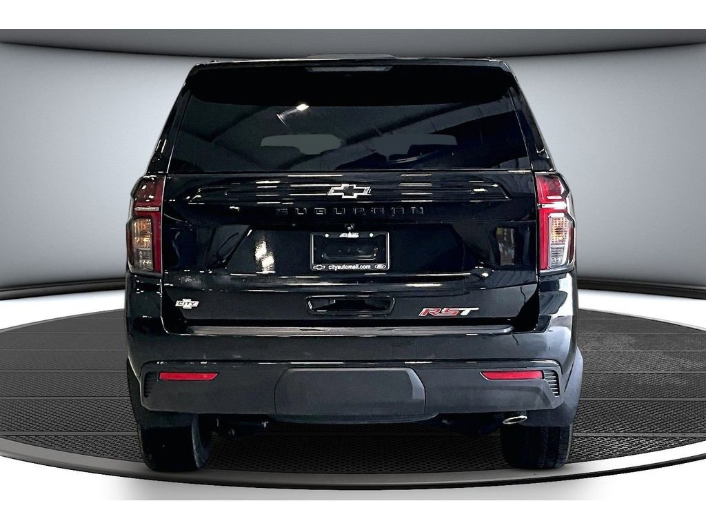 Used 2024 Chevrolet Suburban RST w/ Luxury Package AWD/4WD image 5