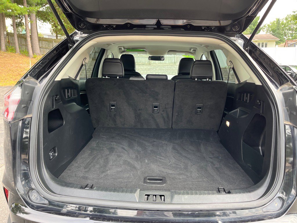 Used 2024 Ford Edge SEL image 8