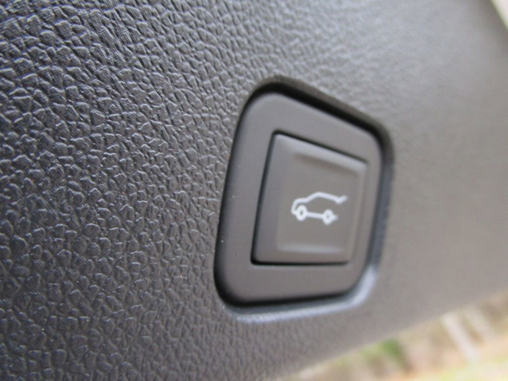 New 2026 GMC Acadia Elevation w/ Elevation Premium Package image 12