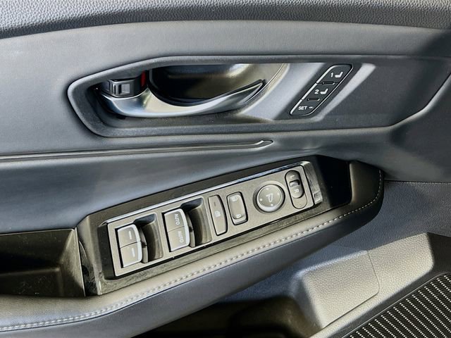 Used 2024 Honda Accord Touring image 12