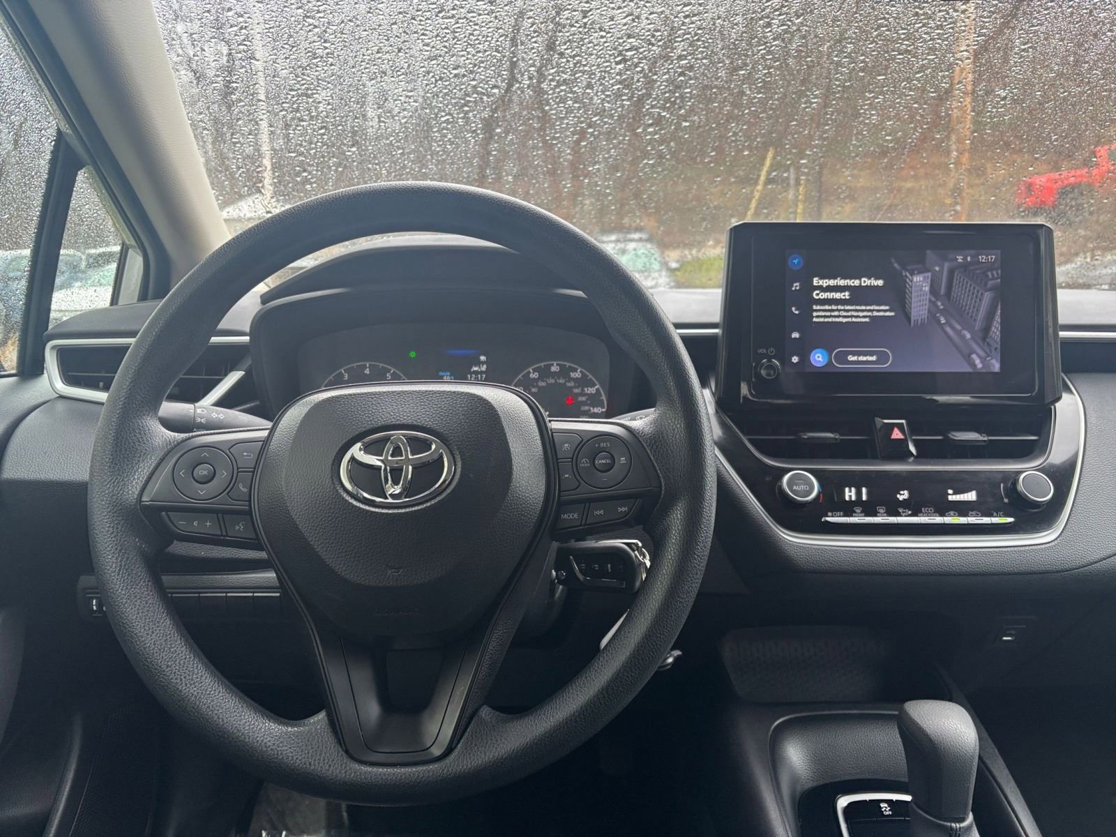 Used 2025 Toyota Corolla LE image 33