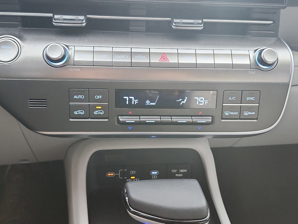 Used 2025 Hyundai Kona SEL image 18