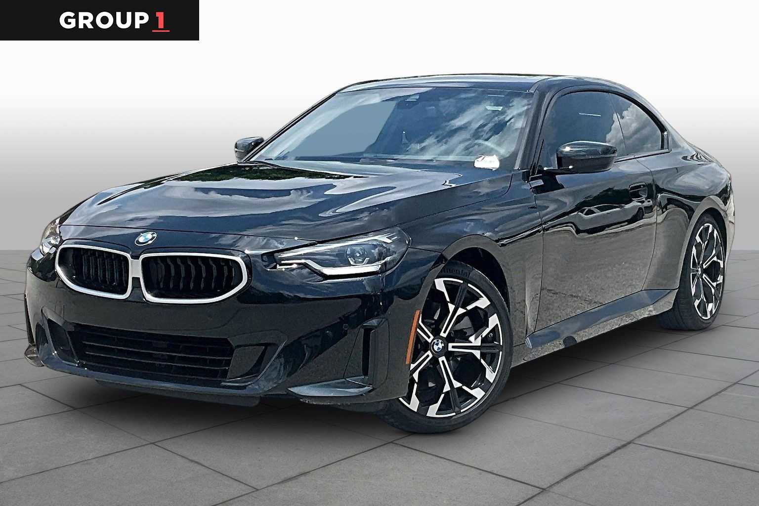 Used 2025 BMW 230i Coupe w/ Convenience Package RWD image 1