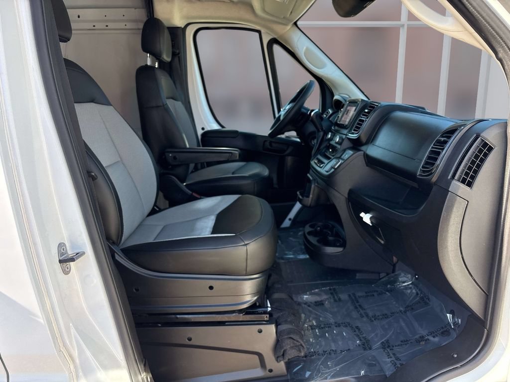 Used 2026 RAM ProMaster 2500 w/ Convenience Group FWD image 12
