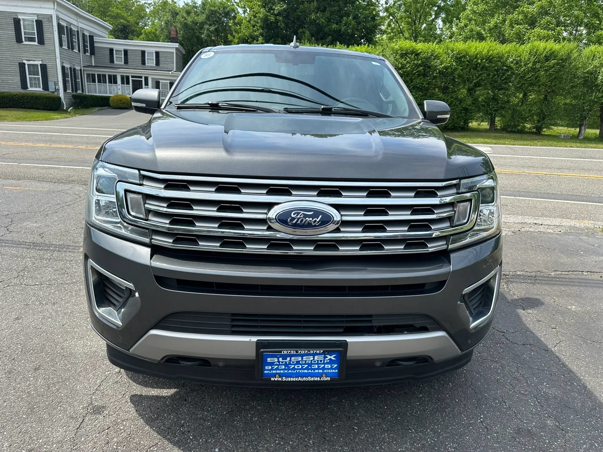 Used 2018 Ford Expedition Max Limited AWD/4WD image 2
